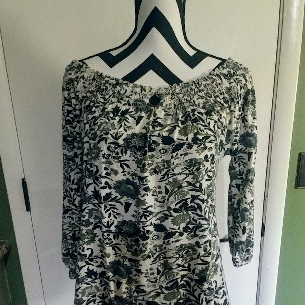 Lucky Brand top